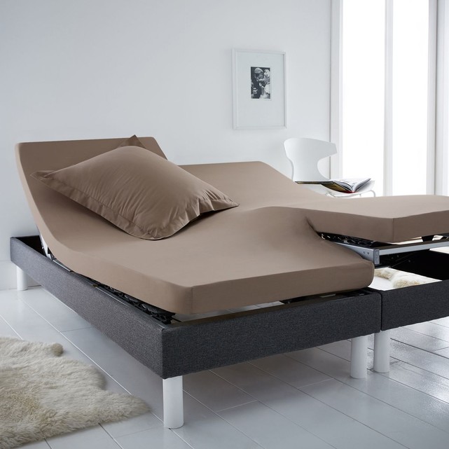 Soft jersey knit fitted sheet